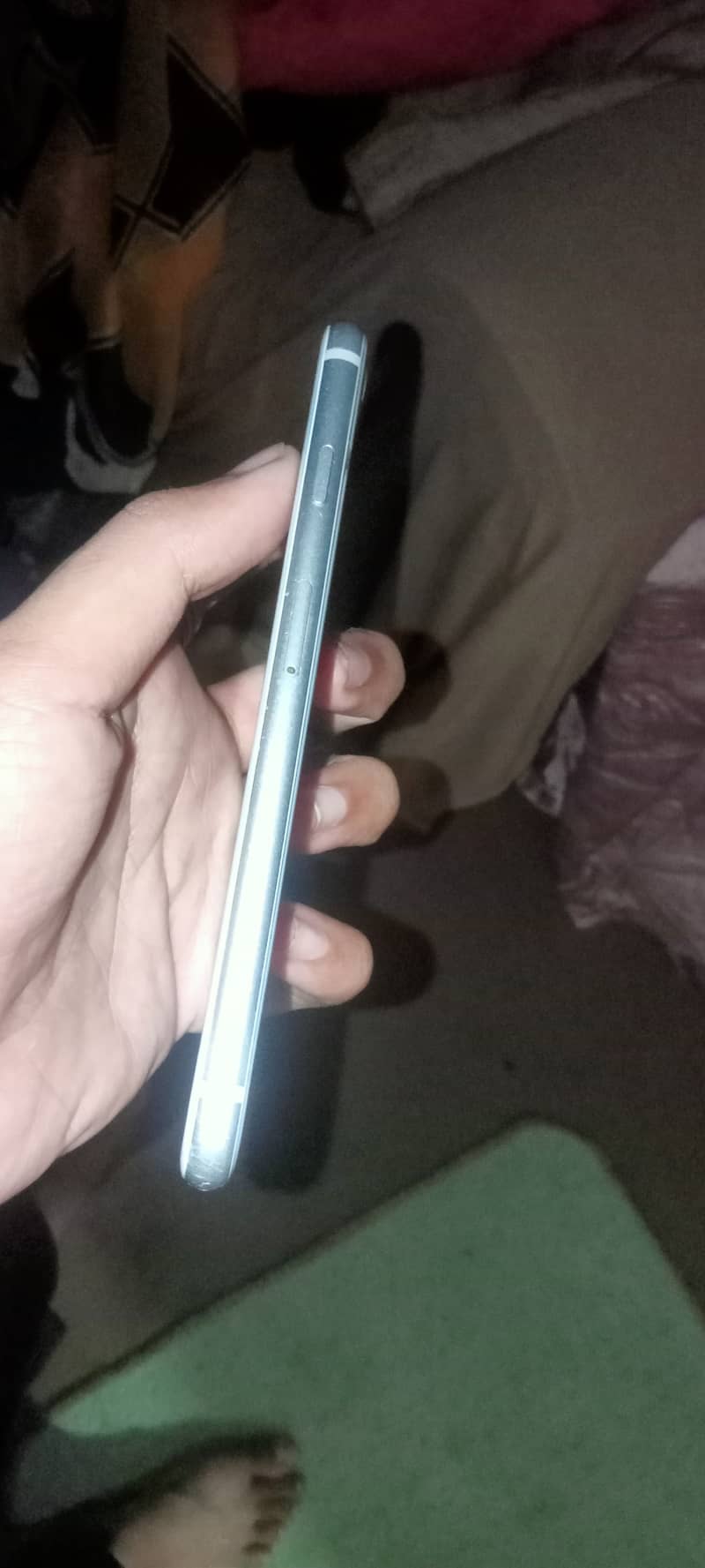 iPhone 8 3