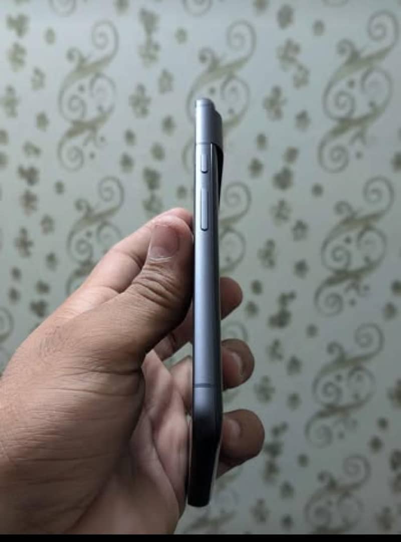 Google Pixel 8 1