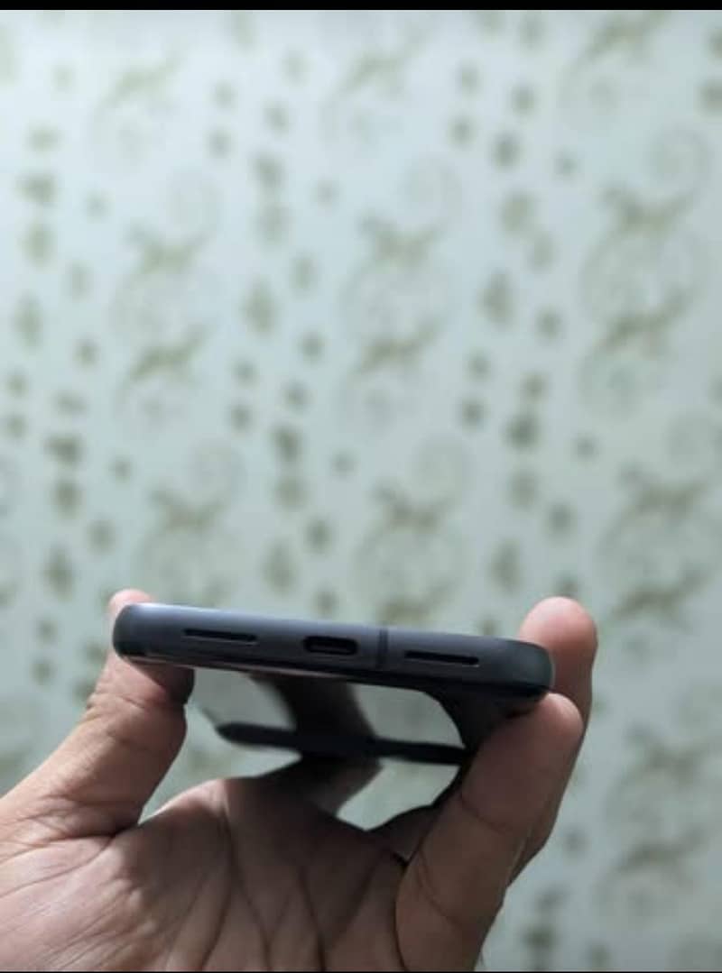 Google Pixel 8 2