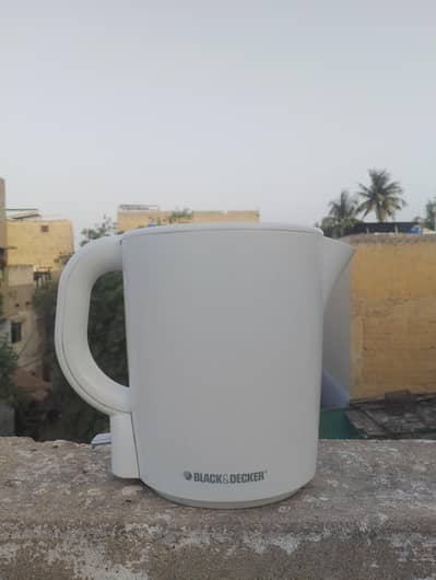 Electric Kettle 1.7L Like New – Perfect Working Condition