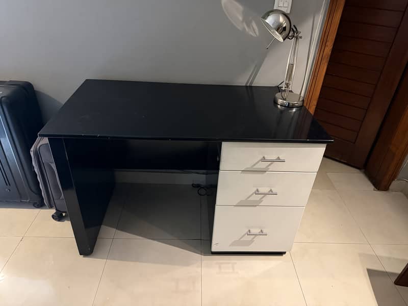 Study table 2
