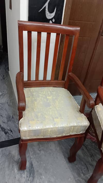 six seater dinning table