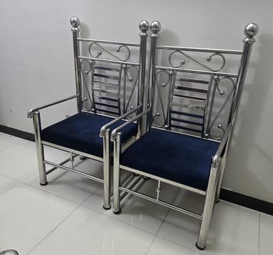 Bed set with chair