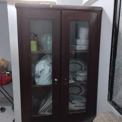 Jambo wardrobe with divider
