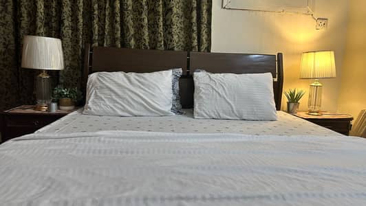 Solid Sheesham Wood Bedroom Set for Sale