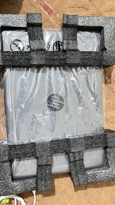 Brand new laptop box pack