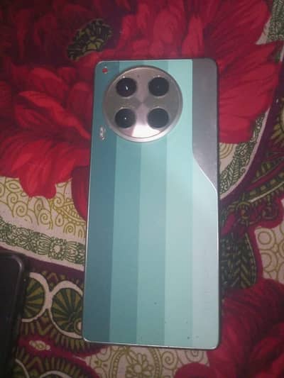 Tecno CAMON 30