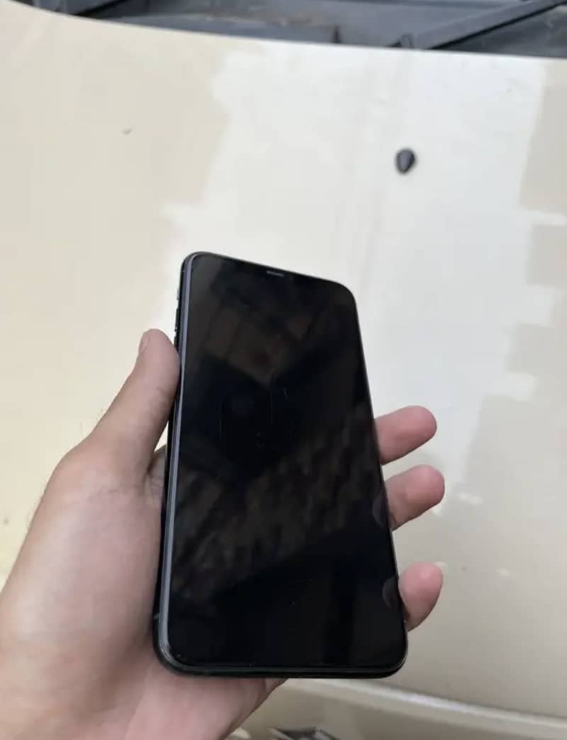 Apple iPhone 11 Pro Max 7