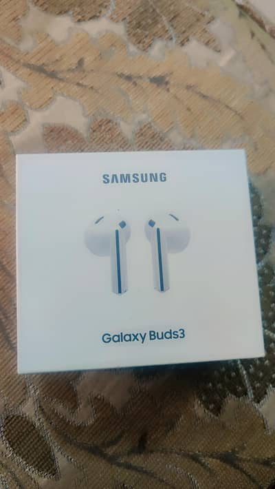 Samsung Galaxy ear buds
