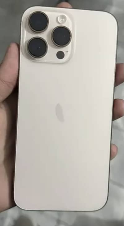 Apple iPhone 16 Pro Max