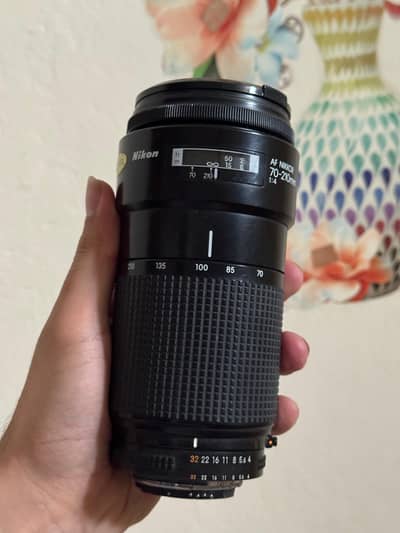 Nikon 70-210MM F4 lens