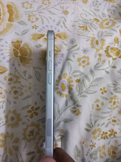 Apple iPhone 15