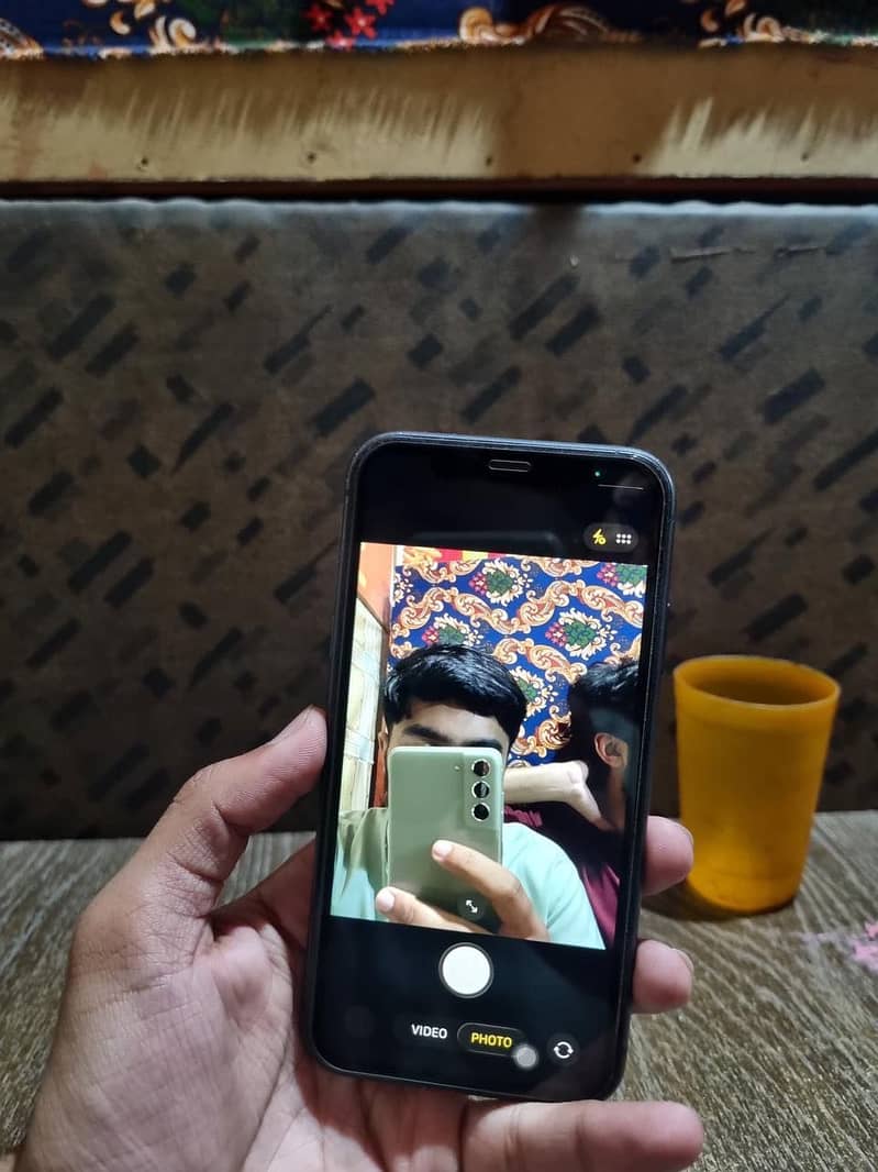 Iphone 11 4