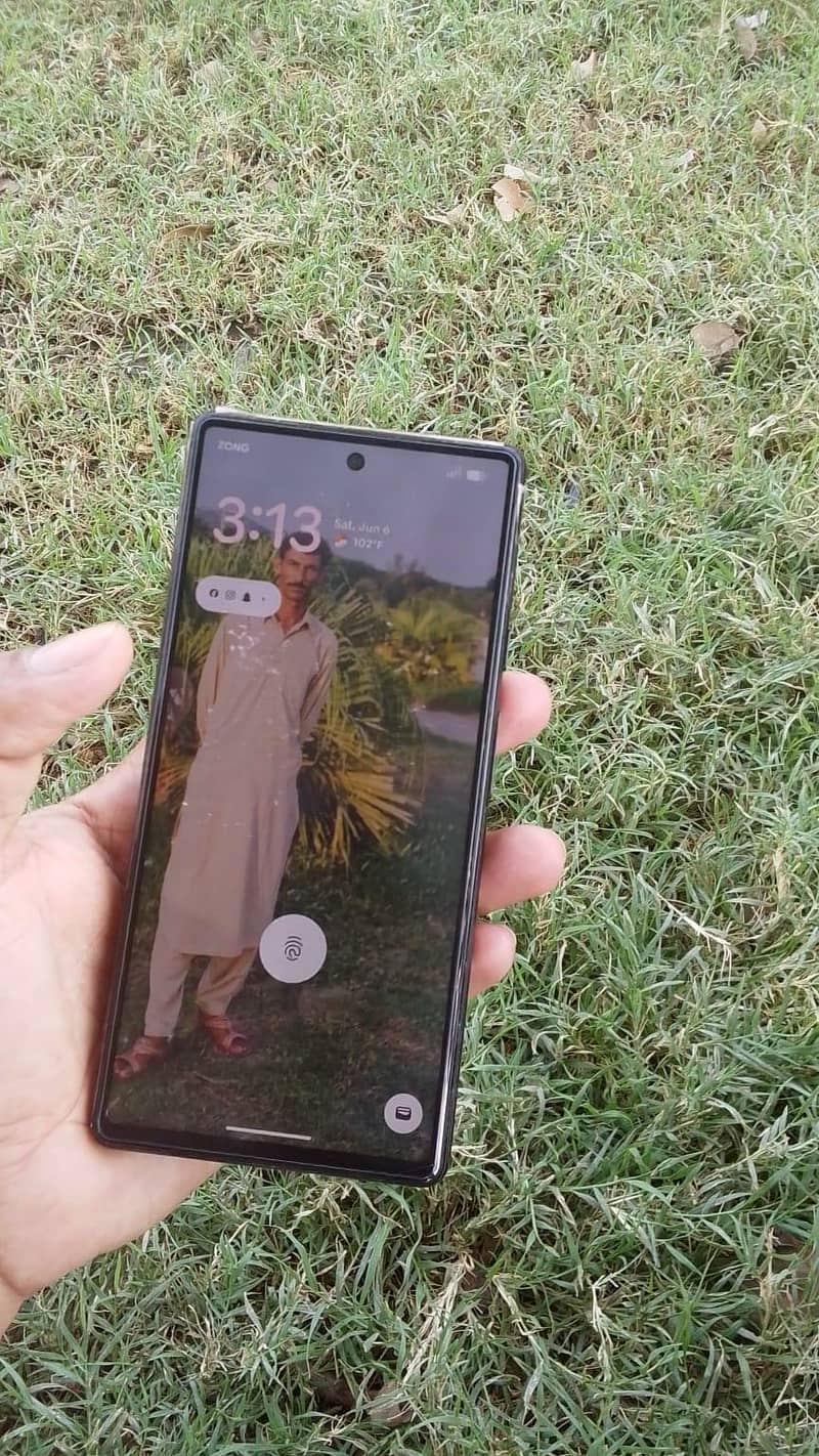 Google Pixel 6 4