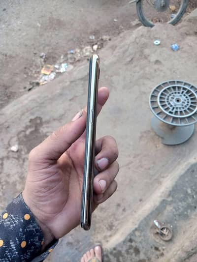 OPPO F9