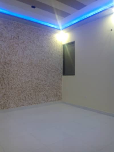 240yrds New 3rd Floor Portion WIth Roof For Sale In Gulshan Block 1