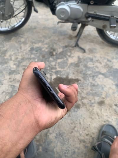 Apple iPhone XR