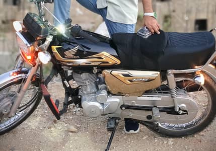 Honda 125 Special Gold edition
