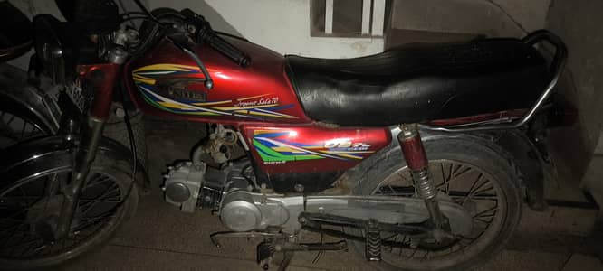 united 70 hai bike  ok hai or original halt ma 1 pasa ka Kam nhi hon