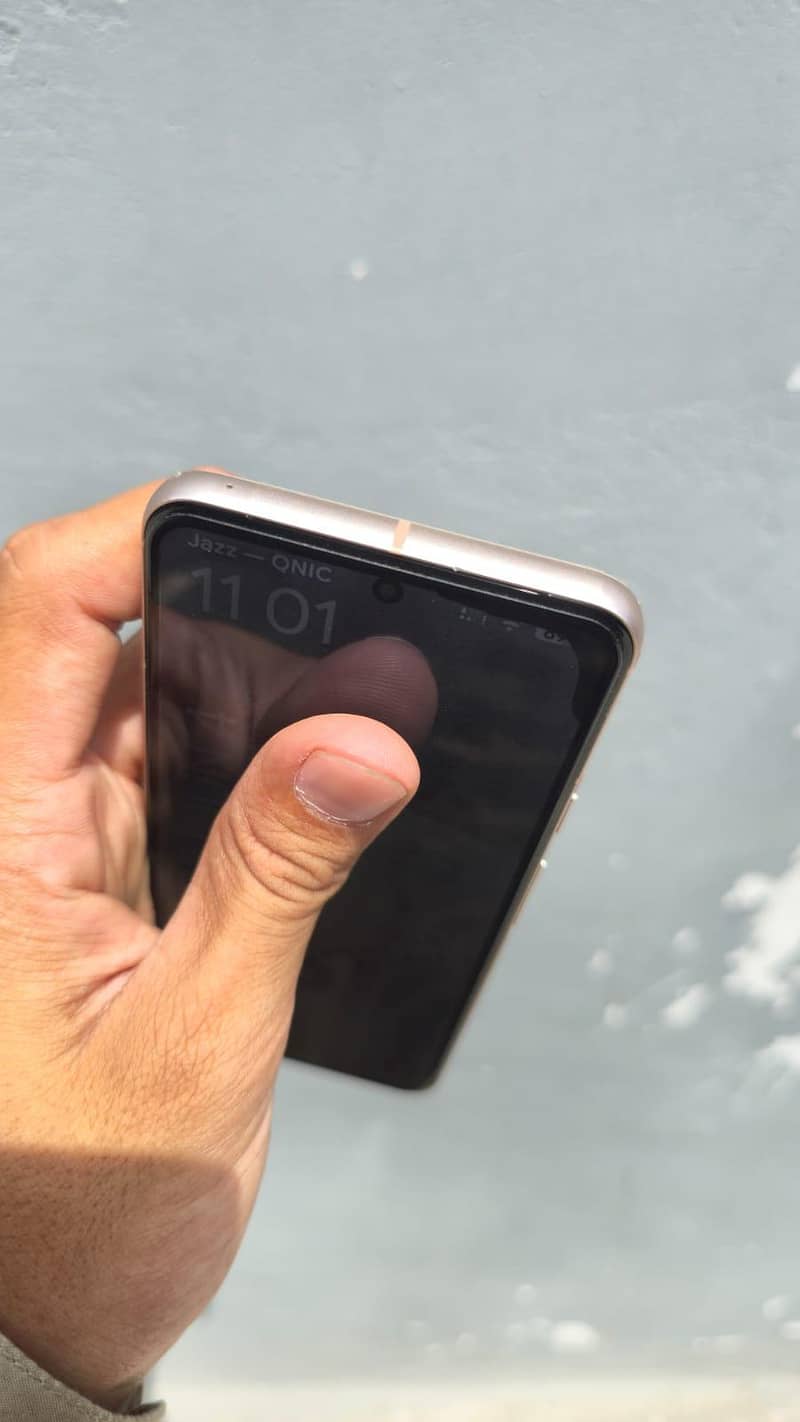 Google Pixel 8 15