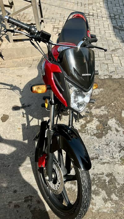 Honda CB 125F
