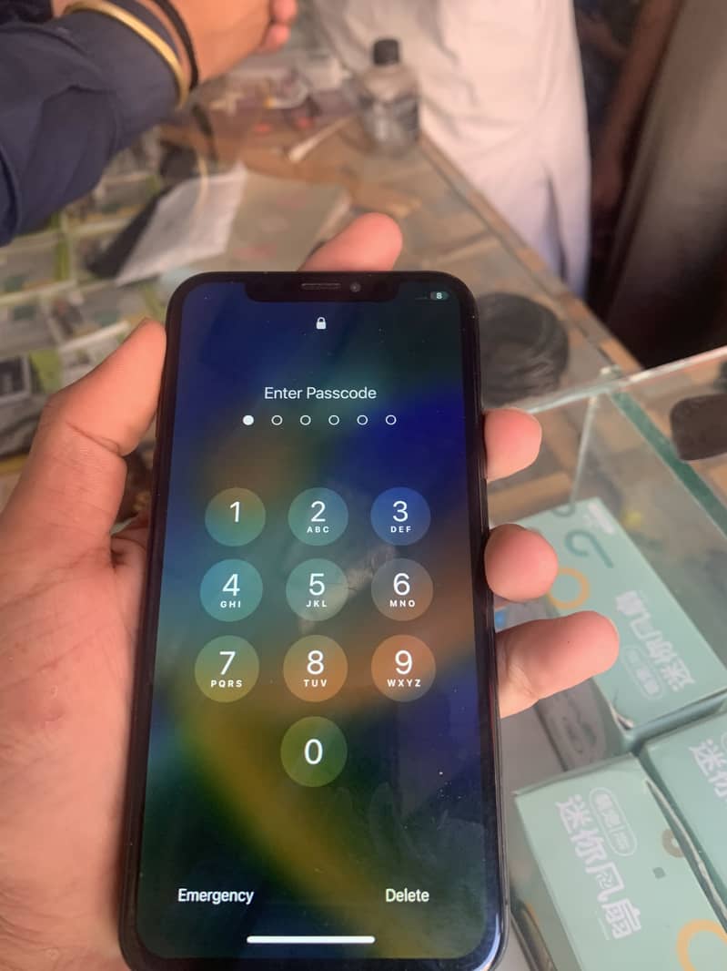 Apple iPhone X 0
