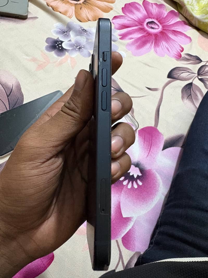 Iphone 13 jv 5