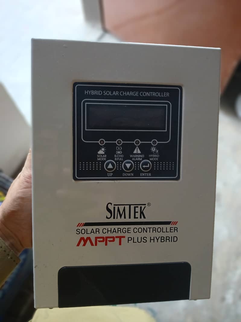 Simtek solar controller and ups 1