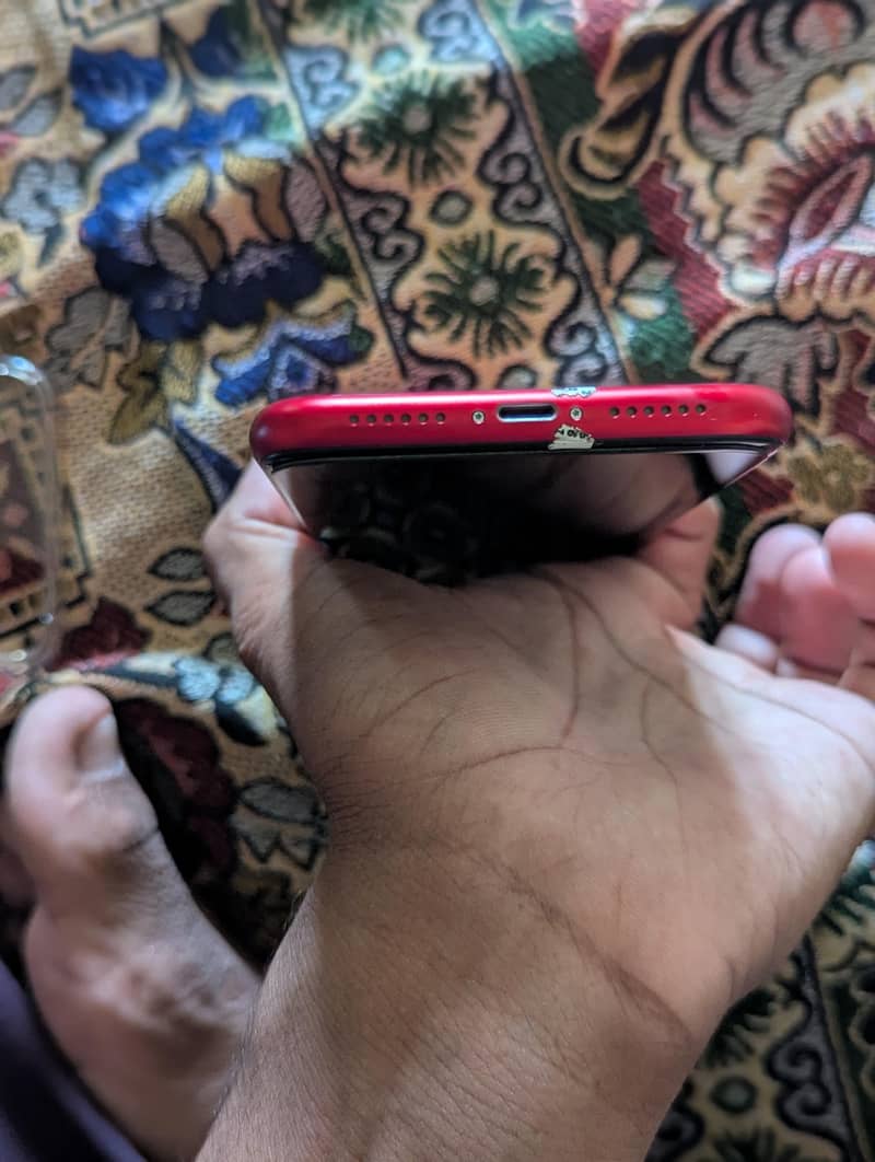 Apple iPhone 11 4