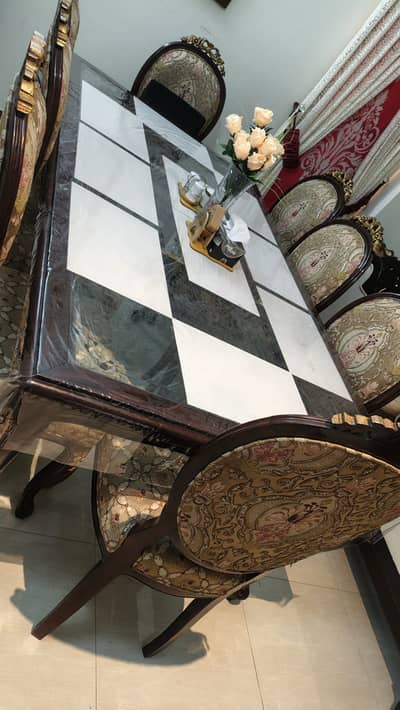 8 Seater chinioti Dining table