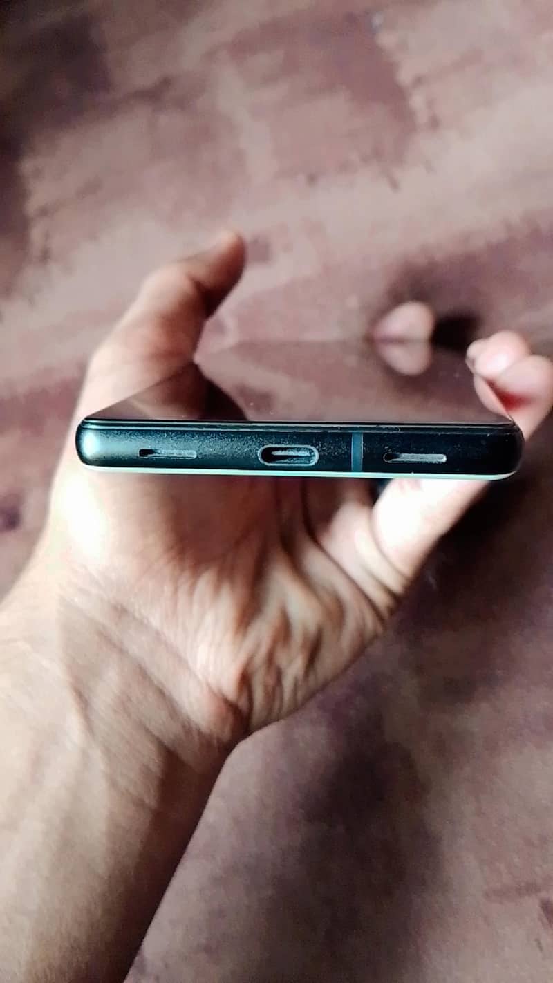 Google Pixel 6a 5