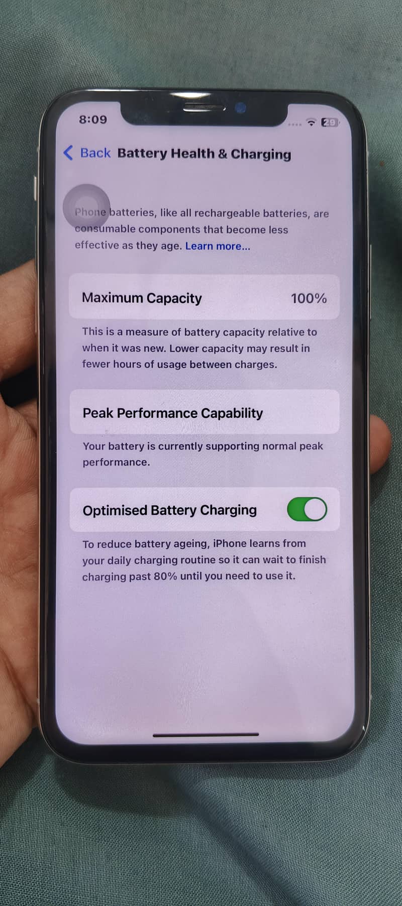 Apple iPhone X 4