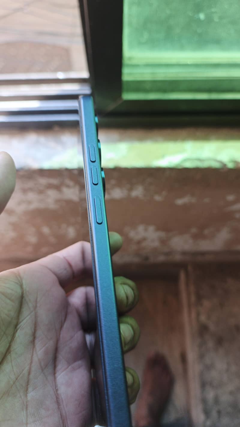 spark 40 pro 2