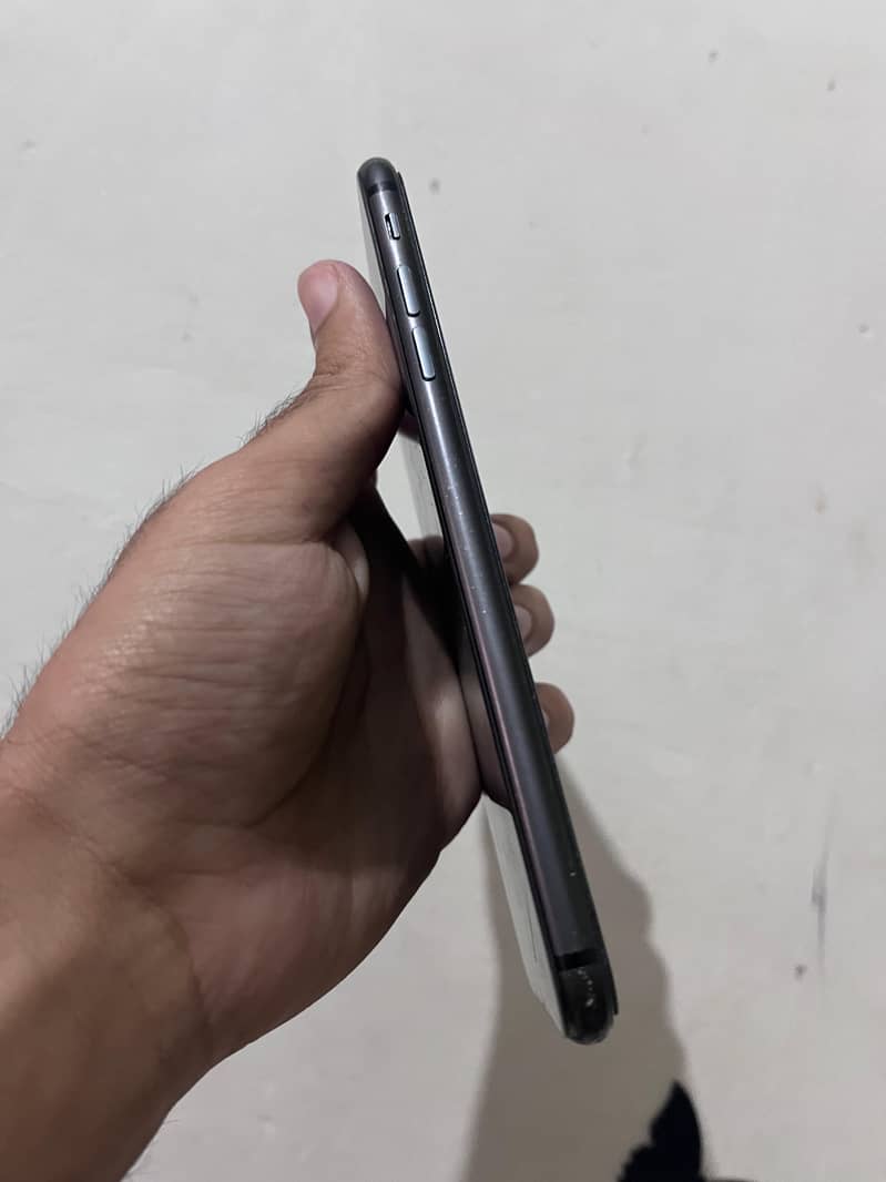 iPhone 8 Plus 1