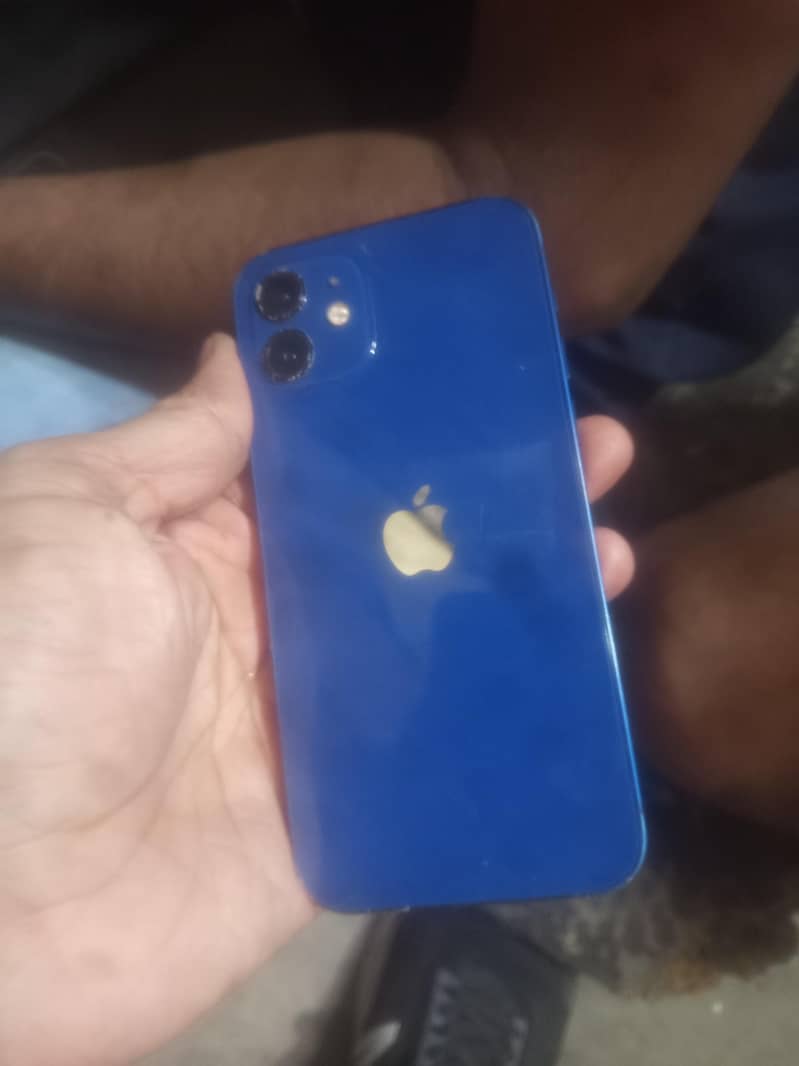 iPhone 12 3