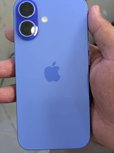 Apple iPhone 16