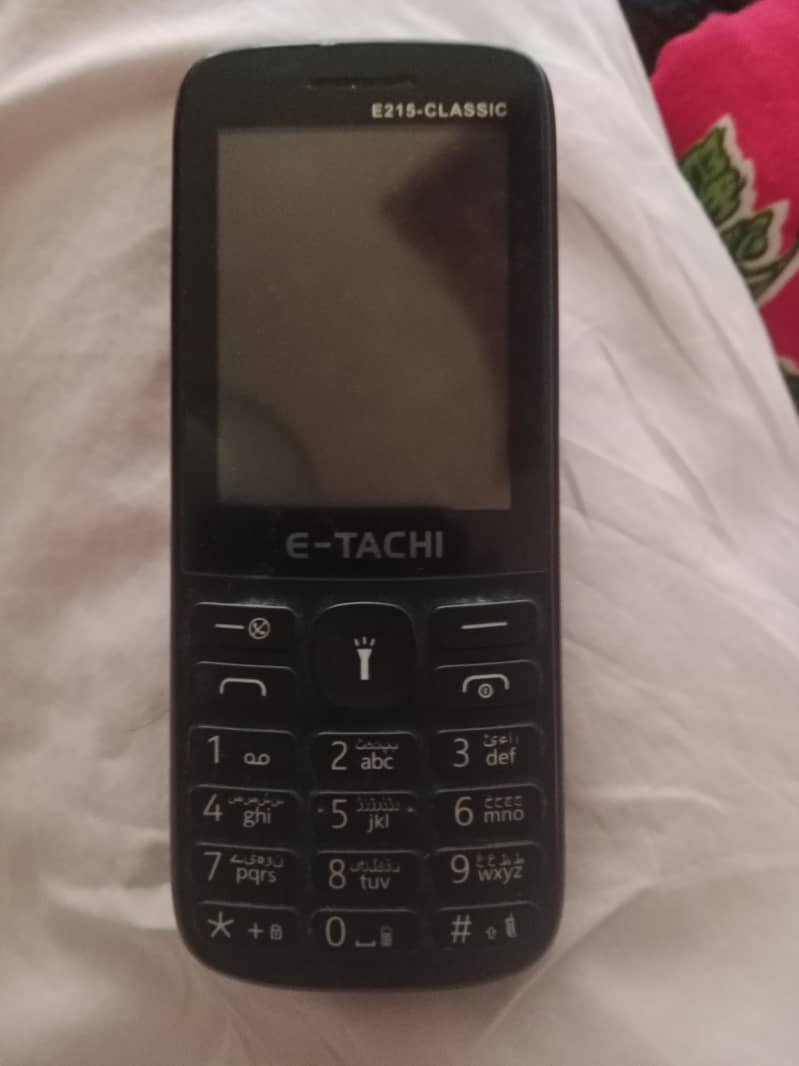 Etachi e215 1
