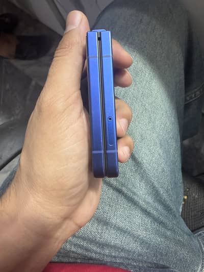 Samsung Mobile Z Flip 7