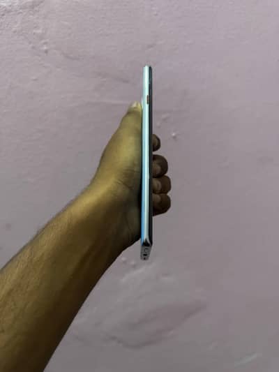 Tecno camon 40 pro