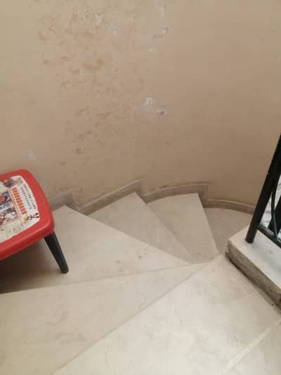 Iqbal Town 10 Marla Uper Marbled Portion At Nargis Block