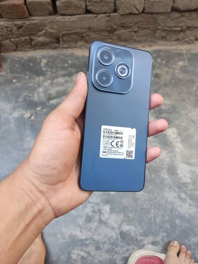 Infinix Hot 40i - 8GB RAM + 128GB Storage - Good Condition