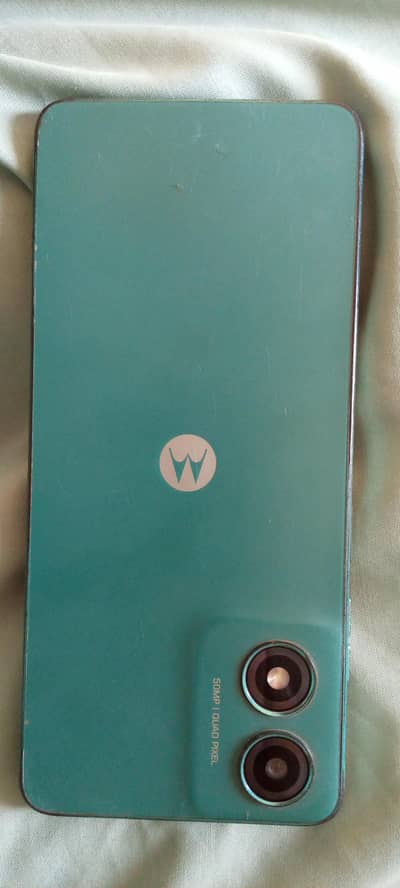 Motorola Moto G04s