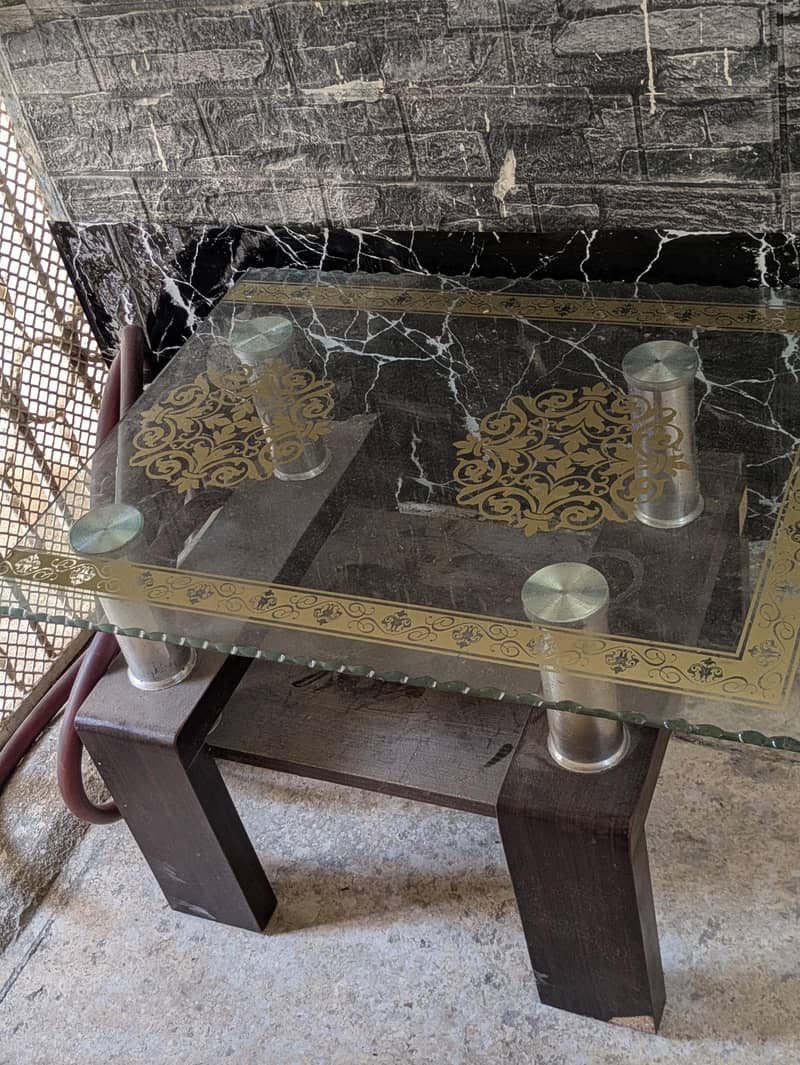 Table Table Table 0