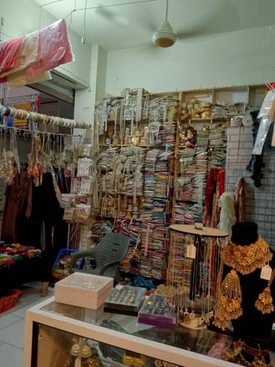 Salesgirl for Laces Shop required Scheme 33