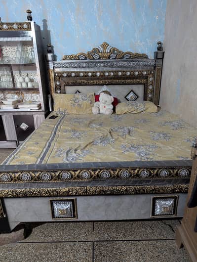 Bed Set + Crockery Almari + Dressing Table with Mirror | 6 Months Used