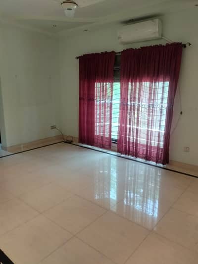 1 Kanal Double Story 13 Bed Marbled House For Silent Offices At Azam Gardens Prime Location