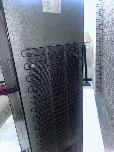 Used  Frige Waves orignal No Open ONLY GLAAS DOOR DAMEGE 1 DOOR