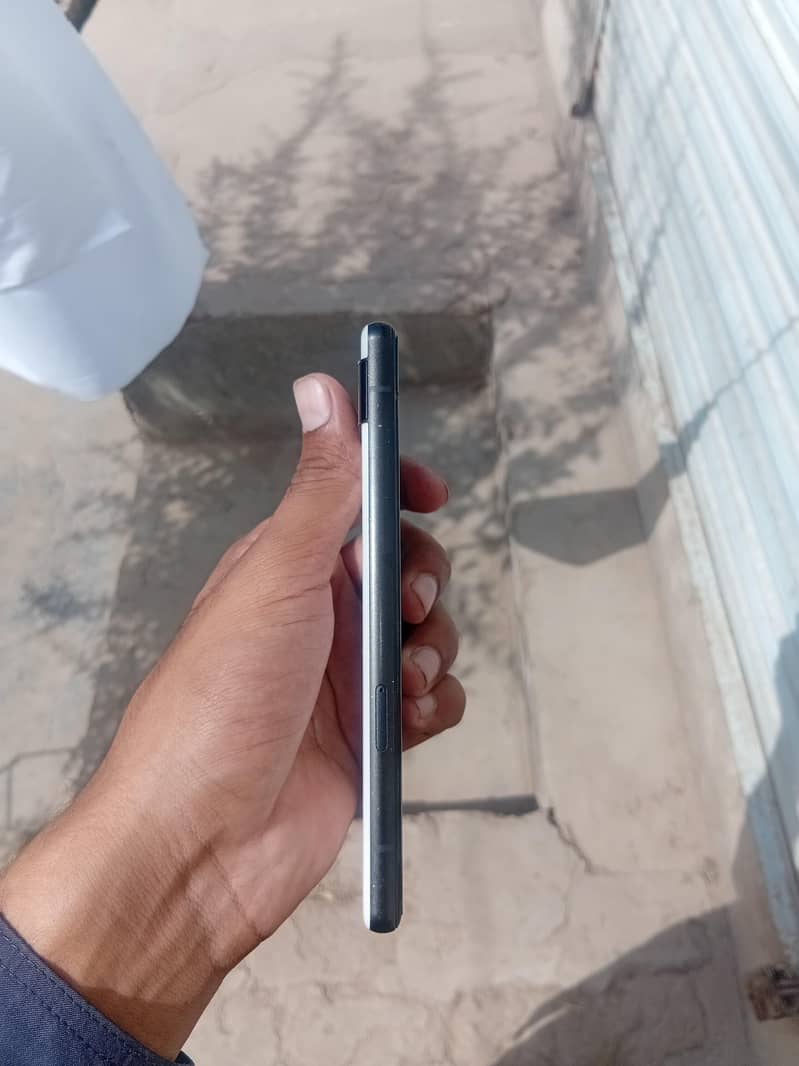 Google Pixel 6a 4