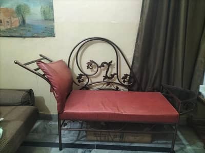 DEWAN FOR SALE (READ DIACRIPTION)