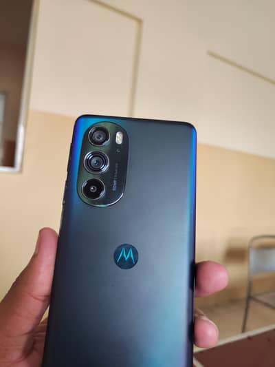 Moto edge 30 pro official